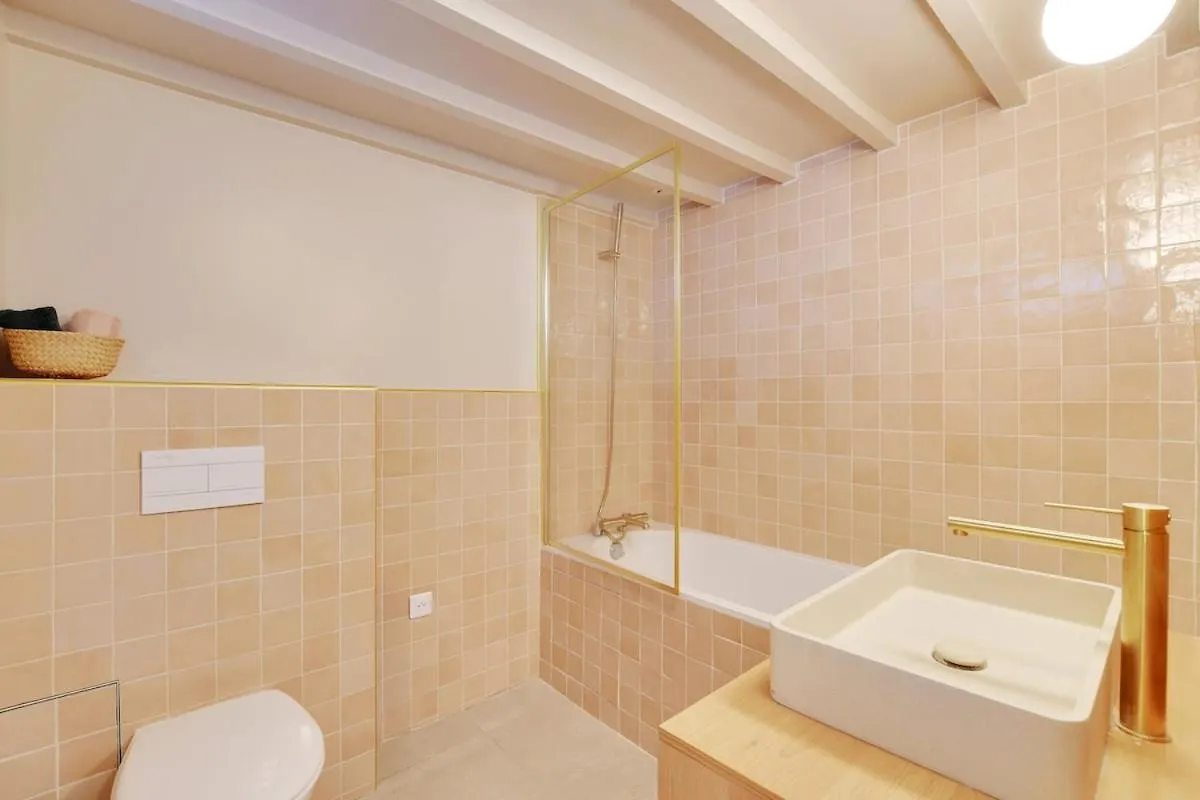 La Petite Maison Du Marais Avec Sauna Paris 0*,  France